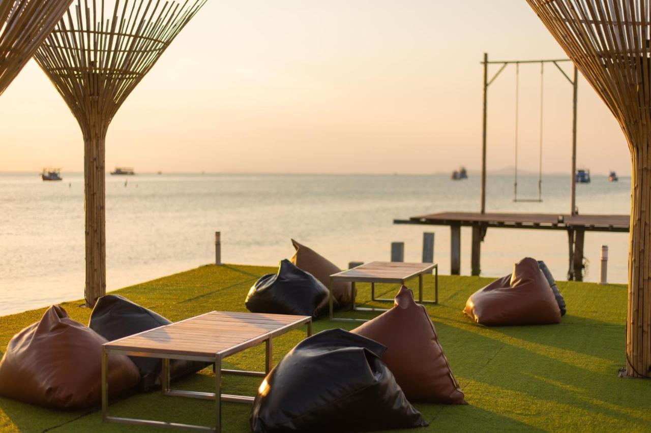 Baan Tah On The Sea Hotell Bang Sare Exteriör bild